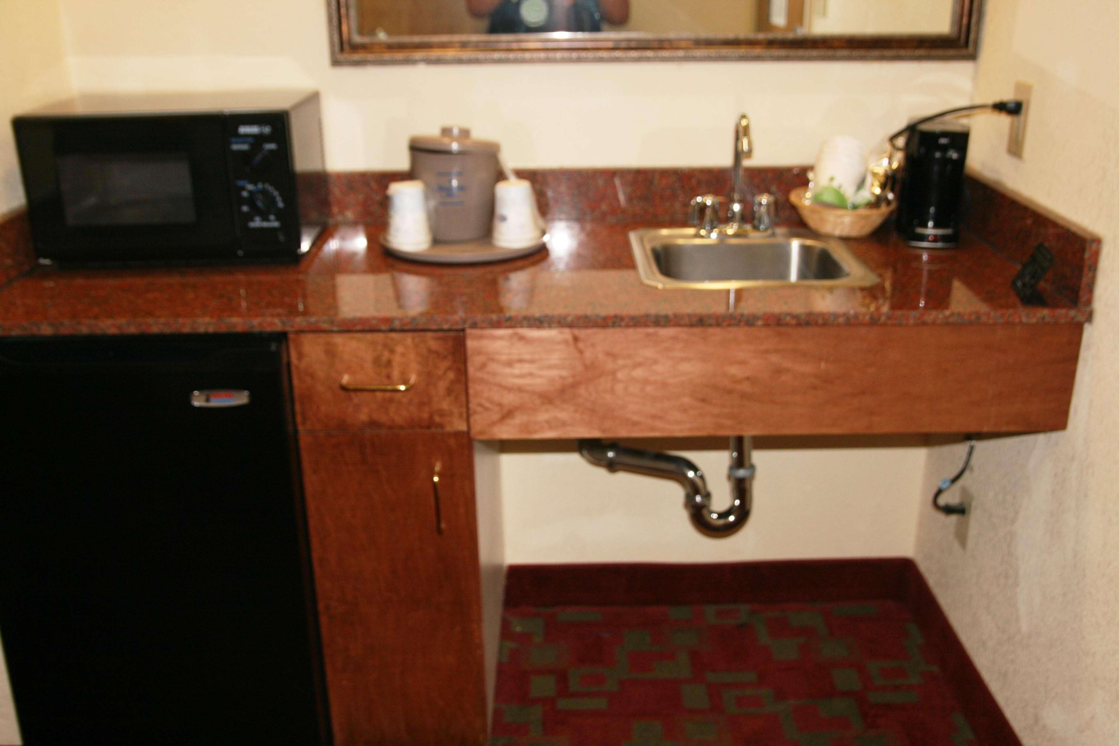Hampton Inn Canton Quarto foto